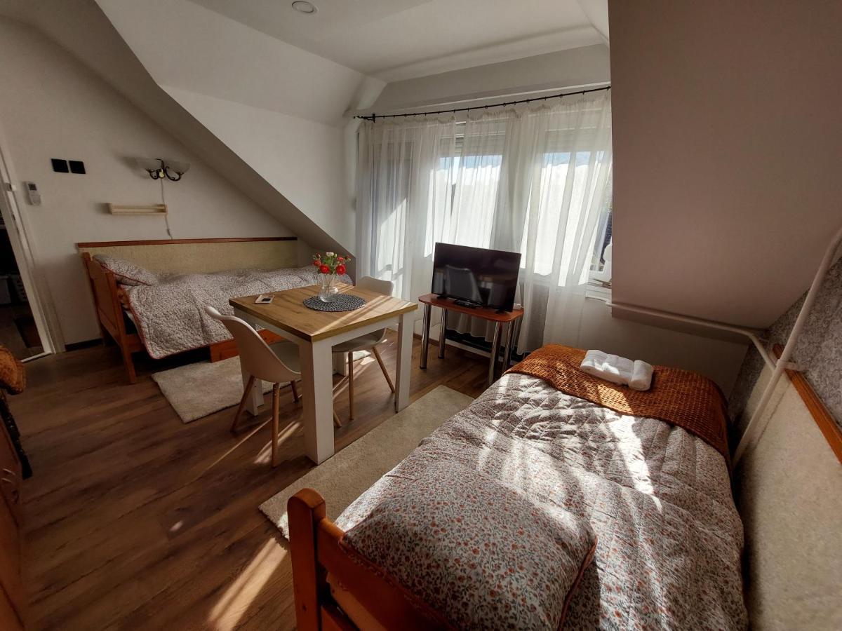 Summer House Apartman Debrecen Esterno foto