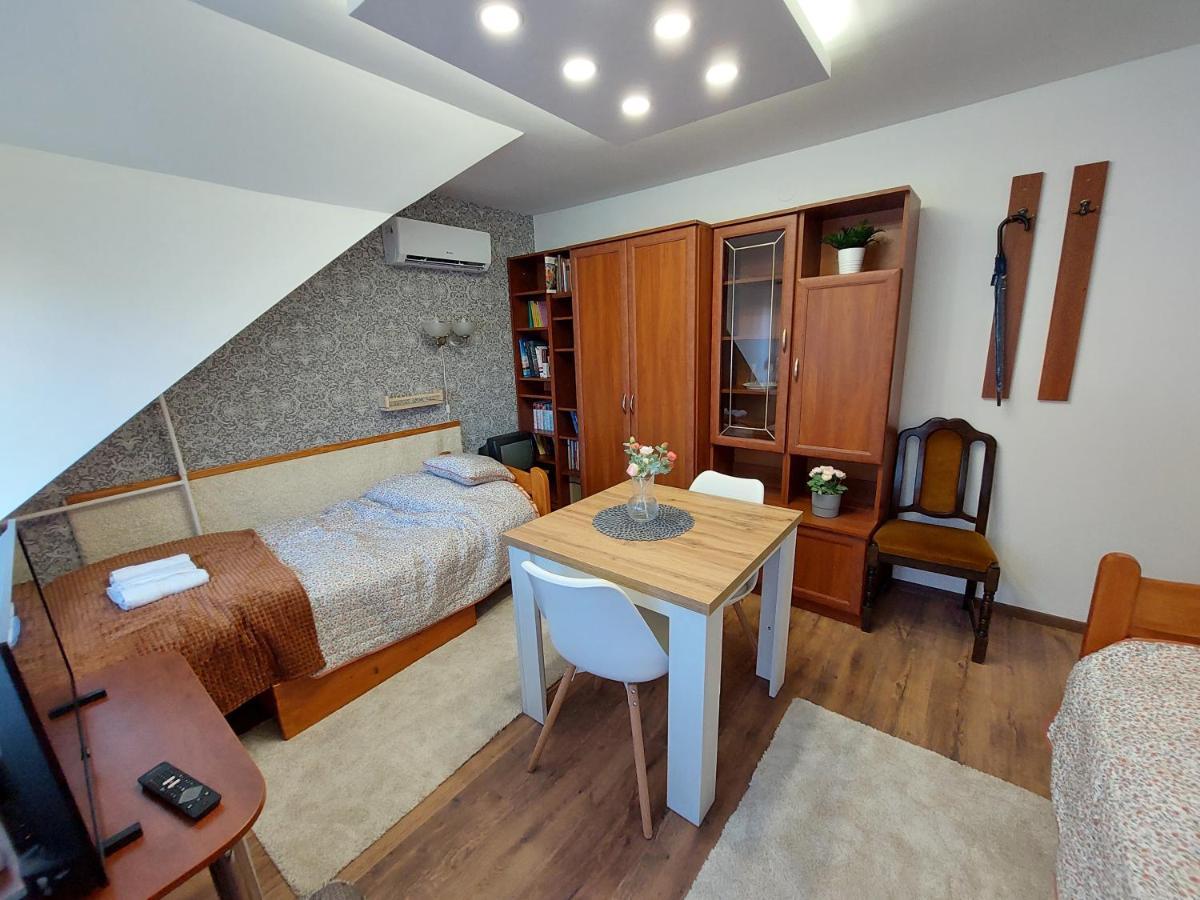 Summer House Apartman Debrecen Esterno foto