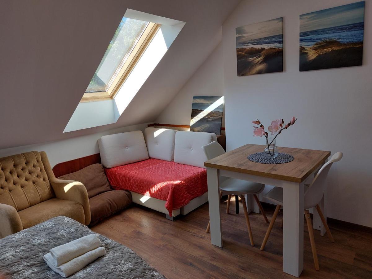 Summer House Apartman Debrecen Esterno foto