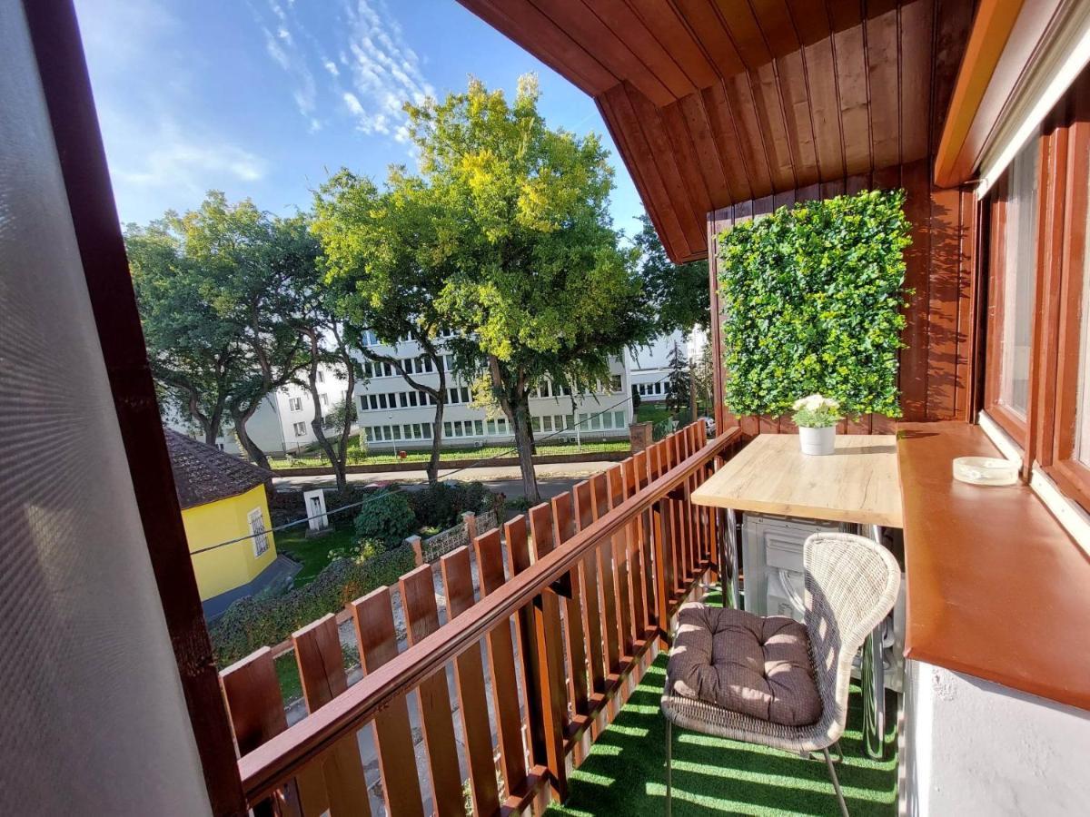 Summer House Apartman Debrecen Esterno foto