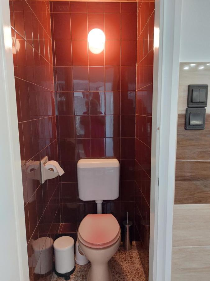 Summer House Apartman Debrecen Esterno foto